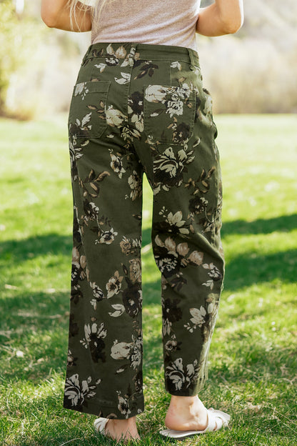 Hazel Blues® |  Green Vintage Floral Print Square Patch Pocket Raw Hem Shift Jeans