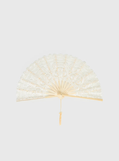 Bossa Nova Lace Fan Beige