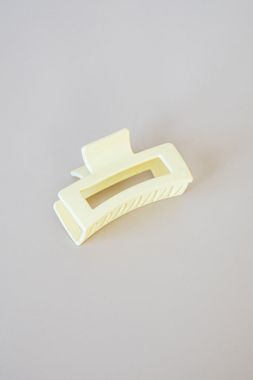 Hallie Claw Clip - Vanilla