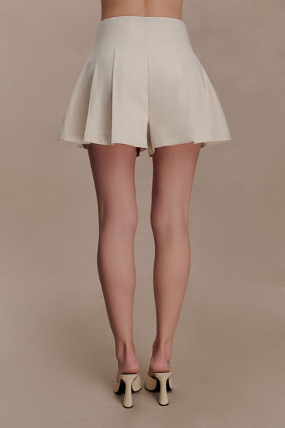 Martine Pleated Linen Short - Natural