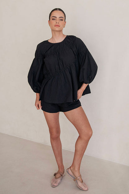 Akel Shorts - Black