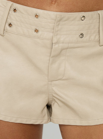 Born To Ride Shorts Cream