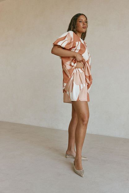 Ales Shorts - Peach Solanto