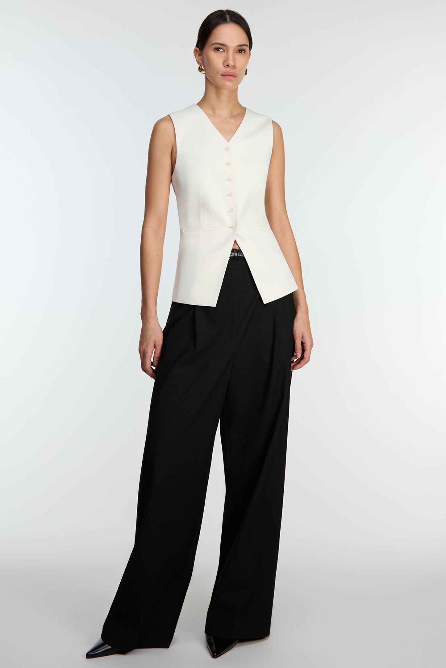 BUTTON FRONT SUITING VEST