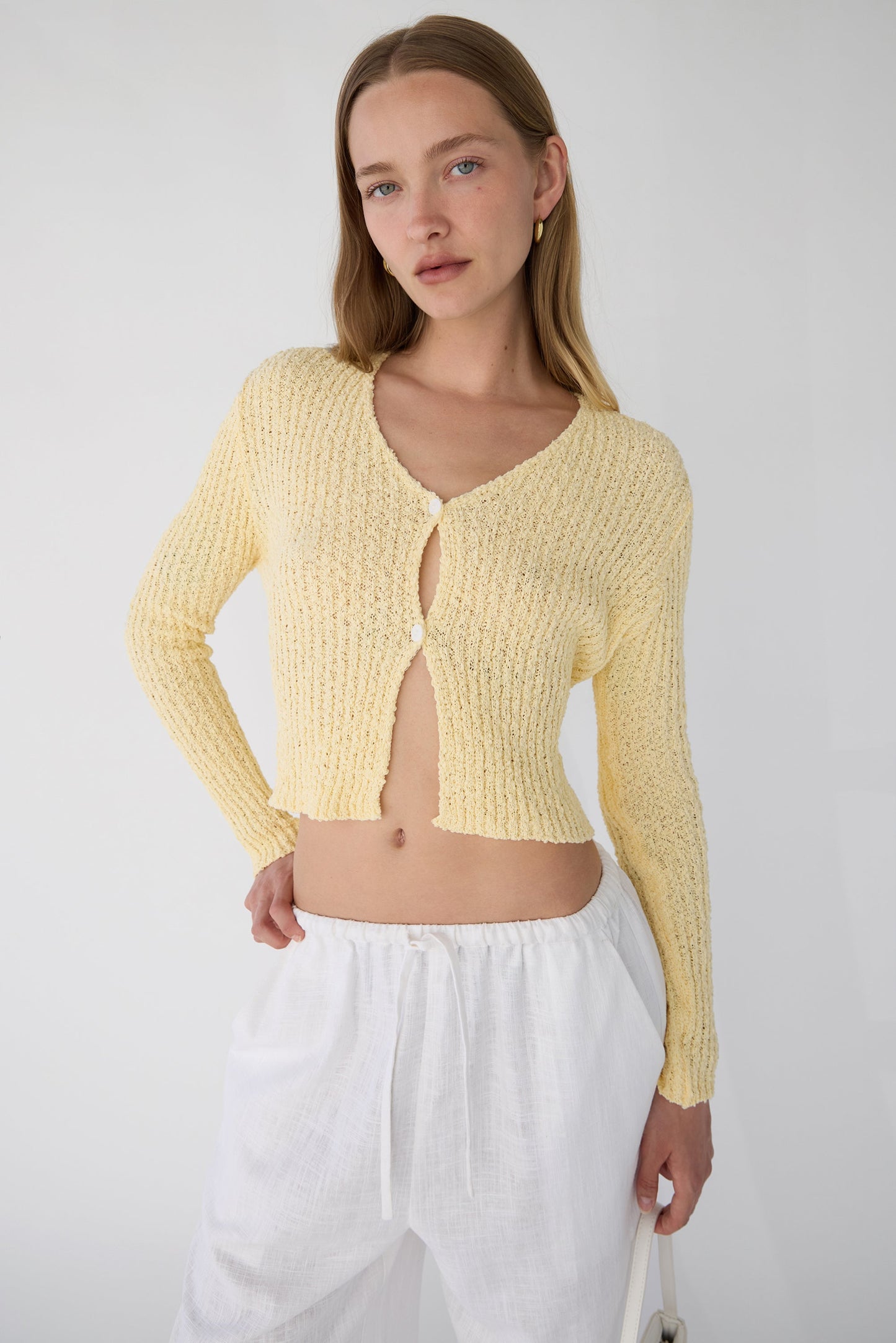 LIGHTWEIGHT KNIT CARDIGAN