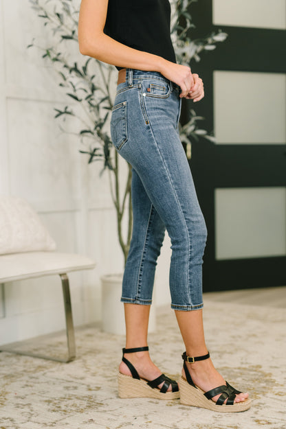 Hazel Blues® |  Deborah Mid Rise Capri