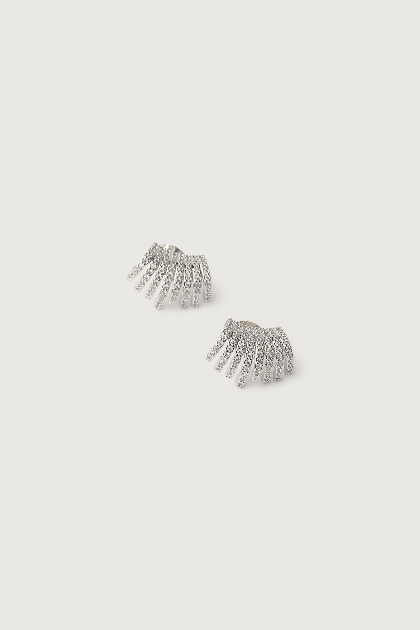 LAYERED CURVE EARRING
