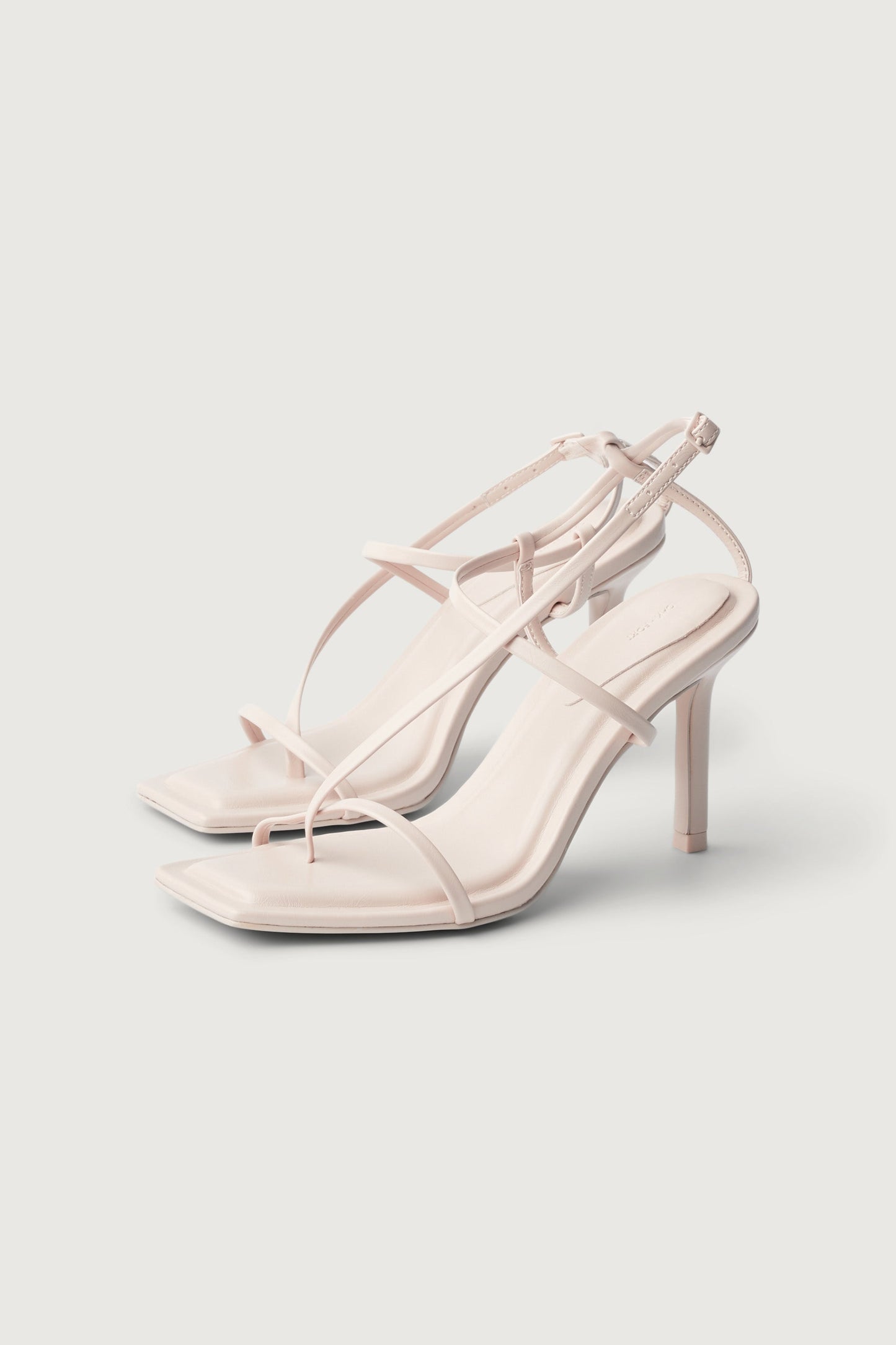 THIN STRAP HEELED SANDALS
