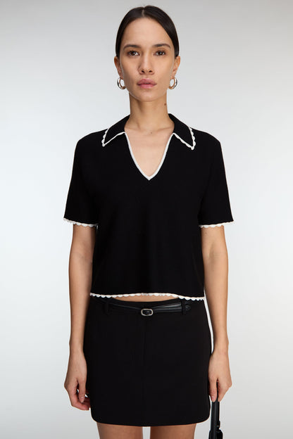 CROPPED COLLARED V-NECK SHORT SLEEVE SWEATER