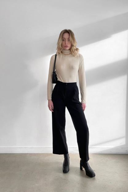 TURTLENECK TOP