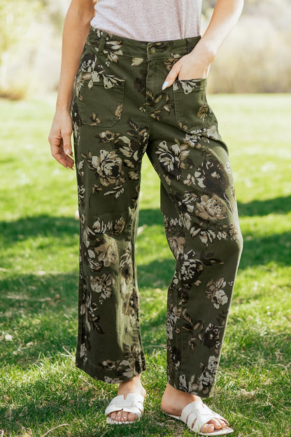 Hazel Blues® |  Green Vintage Floral Print Square Patch Pocket Raw Hem Shift Jeans