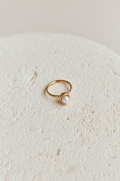 Neela Pearl Ring