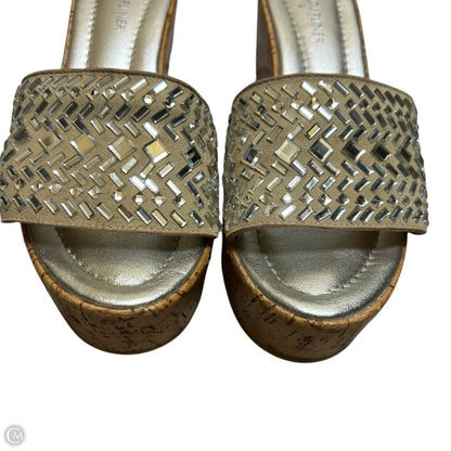 Shoes Heels Platform By Donald Pliner In Silver & Tan, Size: 6