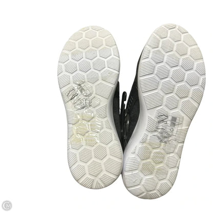 Shoes Sneakers By Workout In Grey & White, Size: 6