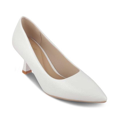 Dussel White Women's Pointed Shape Pumps Tresmode