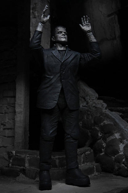 Universal Monsters Ultimate 7 Inch Scale Action Figure - Frankenstein's Monster (Black & White)