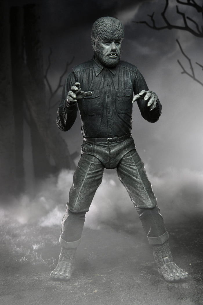 Universal Monsters Ultimate 7 Inch Scale Action Figure - Wolfman (Black & White)