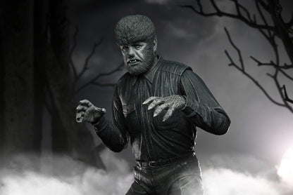 Universal Monsters Ultimate 7 Inch Scale Action Figure - Wolfman (Black & White)